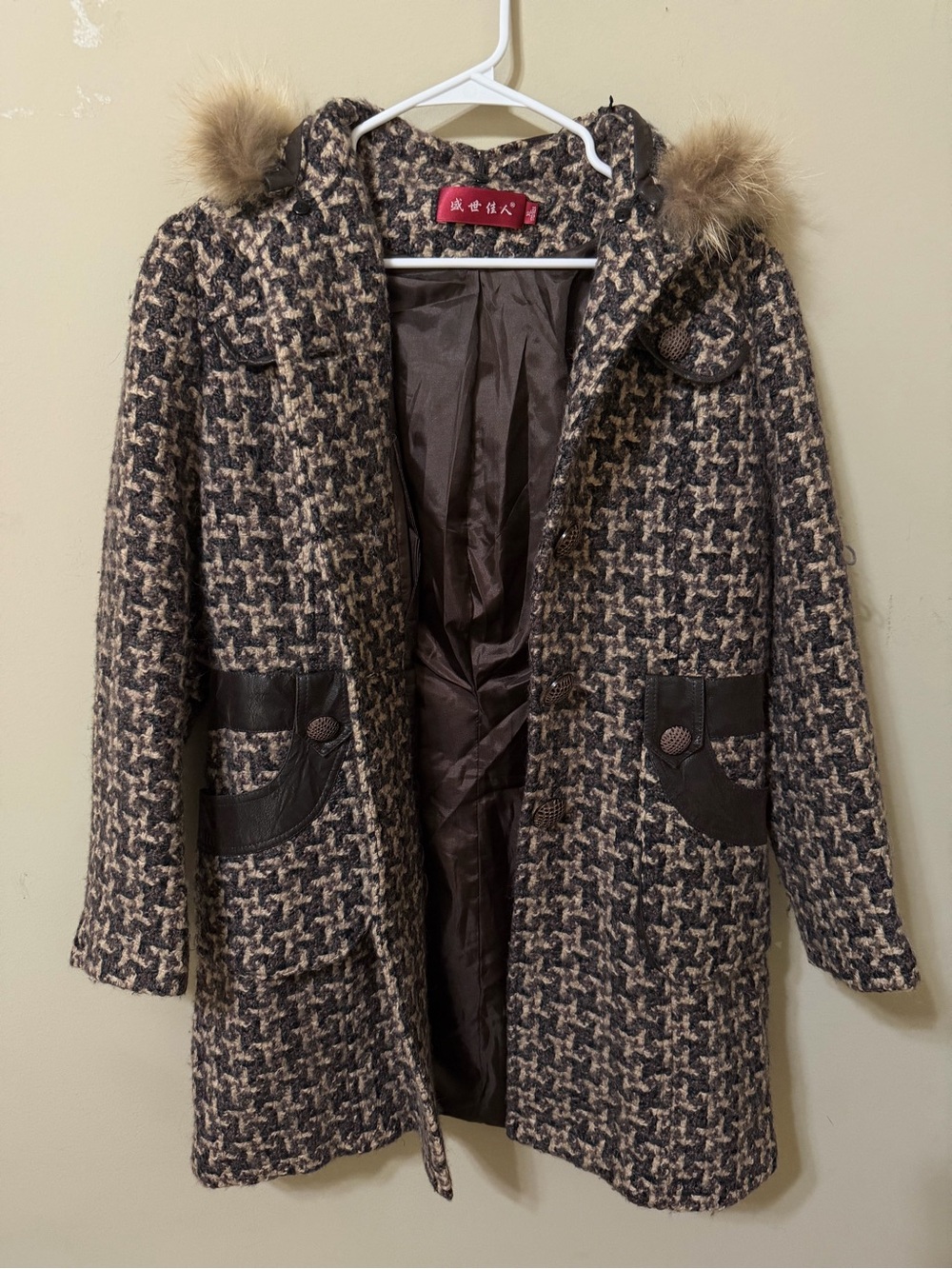 Wool-Blend boucle Houndstooth Coat removable Fur Hood furs like a large fun euc
